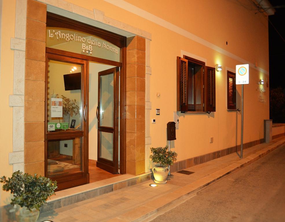 B&B L'Angolino Della Nonna Castelluzzo Exterior foto