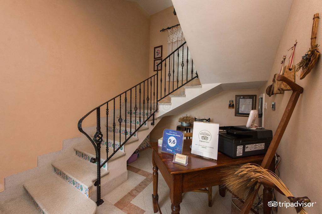 B&B L'Angolino Della Nonna Castelluzzo Exterior foto